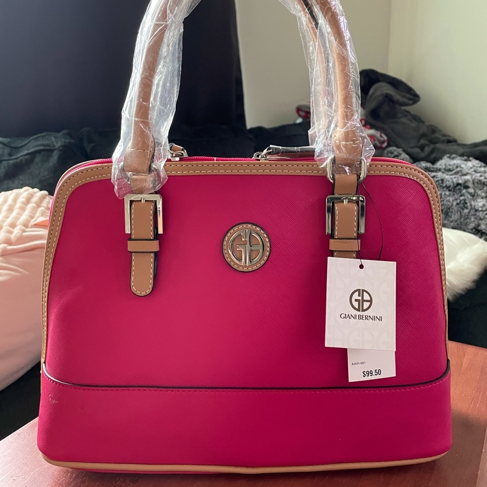 Brand new Giani Bernini Tote/ Handbag NWT
